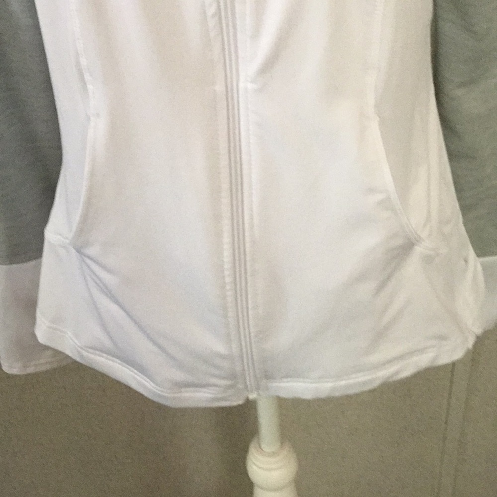 Danskin Now semi fitted white grey athletic jacket - Picture 9 of 13